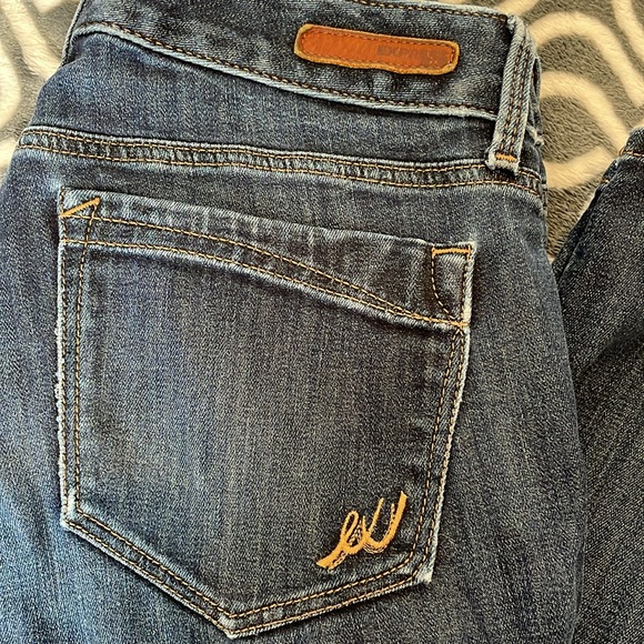 Express Skinny Stella Low Rise Jeans - Picture 2 of 4